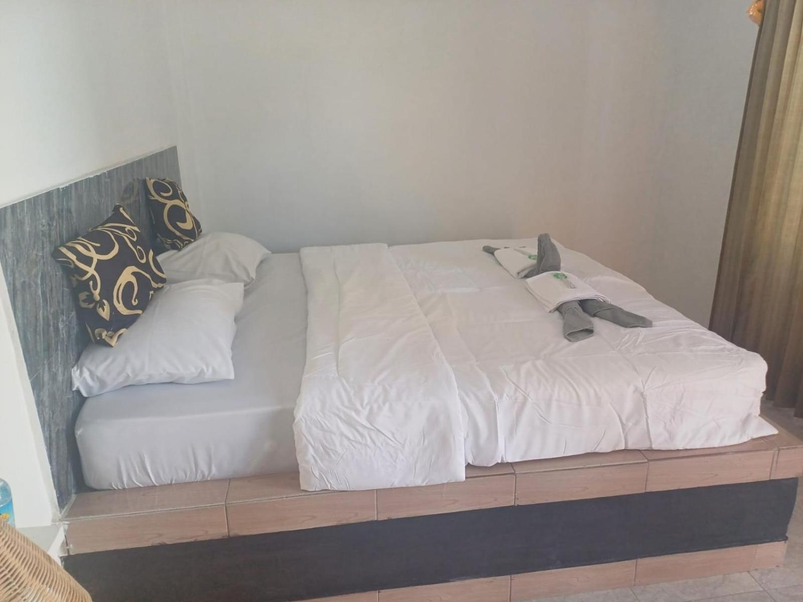 Black Sweet Homestay Dua Gili Air Bagian luar foto